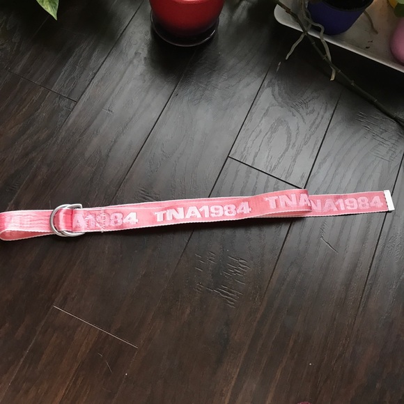 🦋3/$50 Aritzia TNA very long belt - Picture 8 of 10